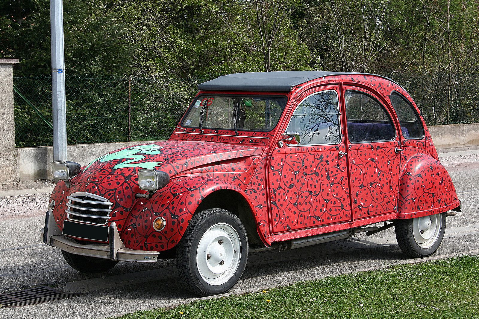 2 CV coccinelle