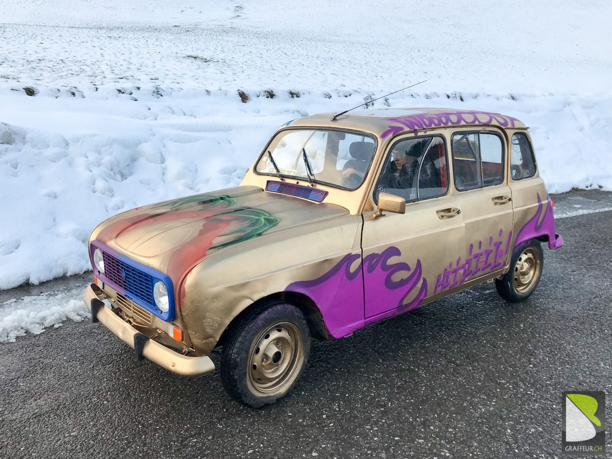 Renault 4L dorée