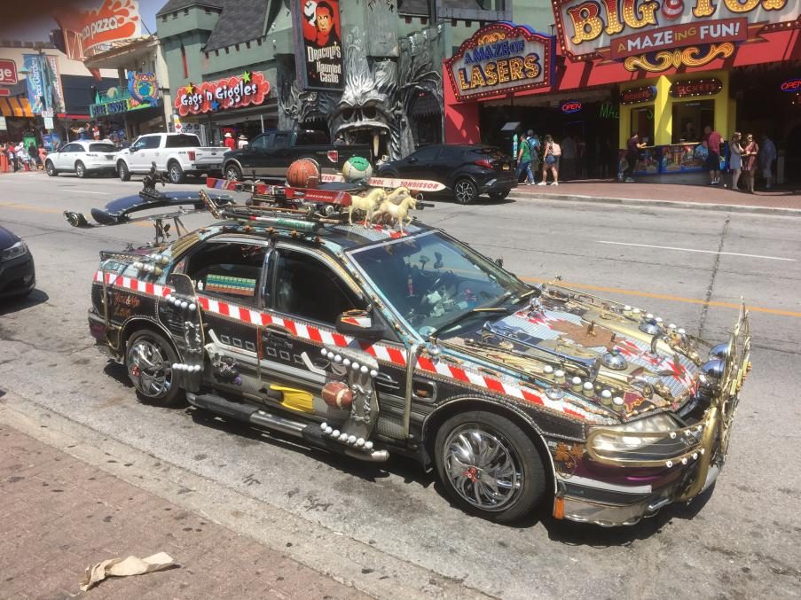 Une art car