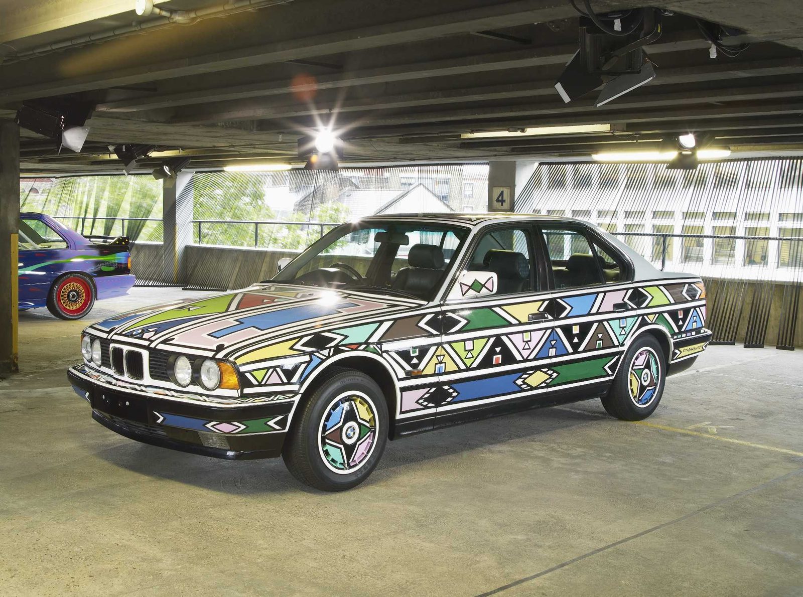BMW 525i par Esther Mahlangu