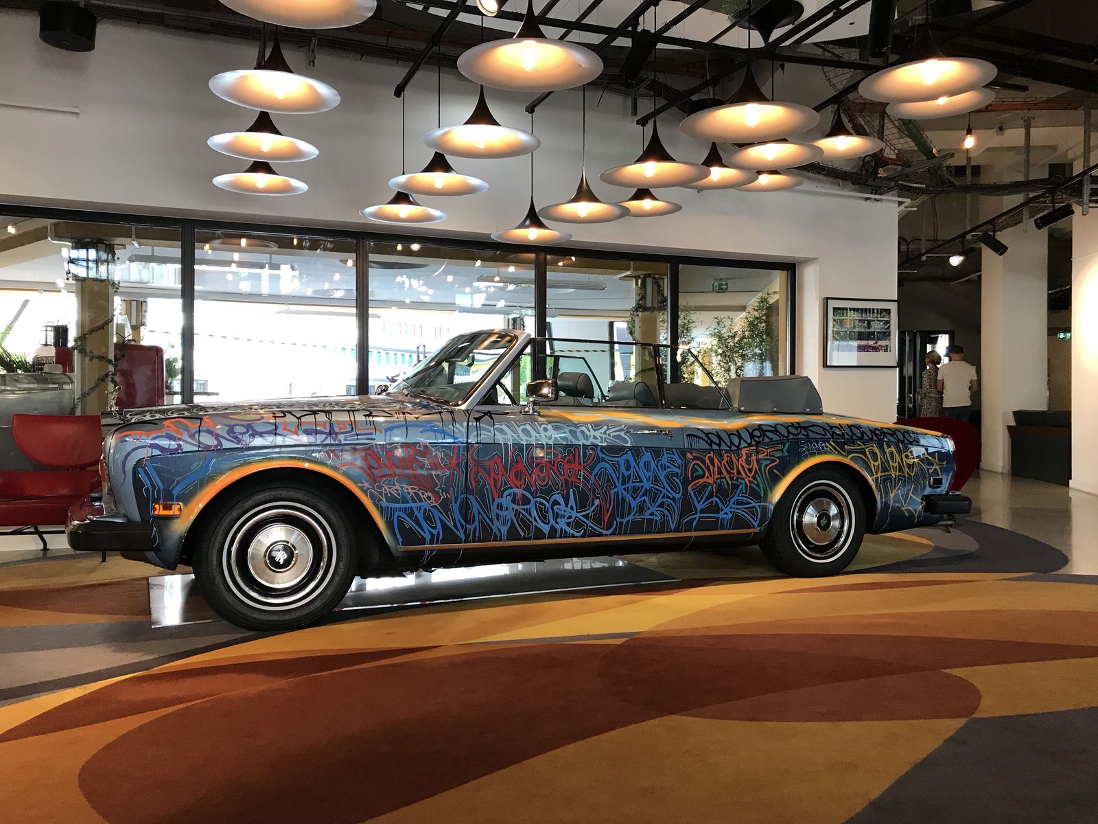Rollls-Royce Corniche par JonOne