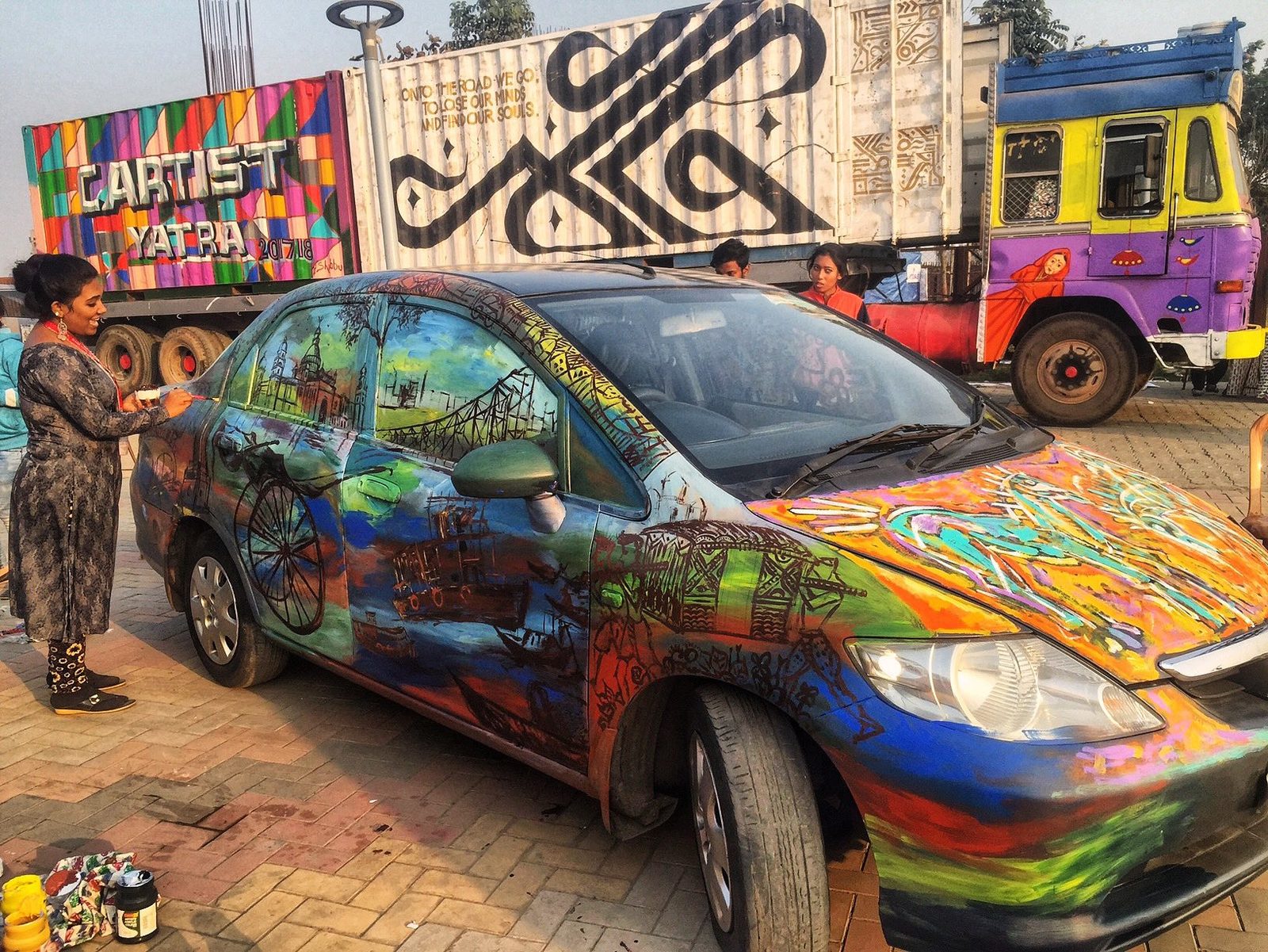 Une Honda art car de Calcutta