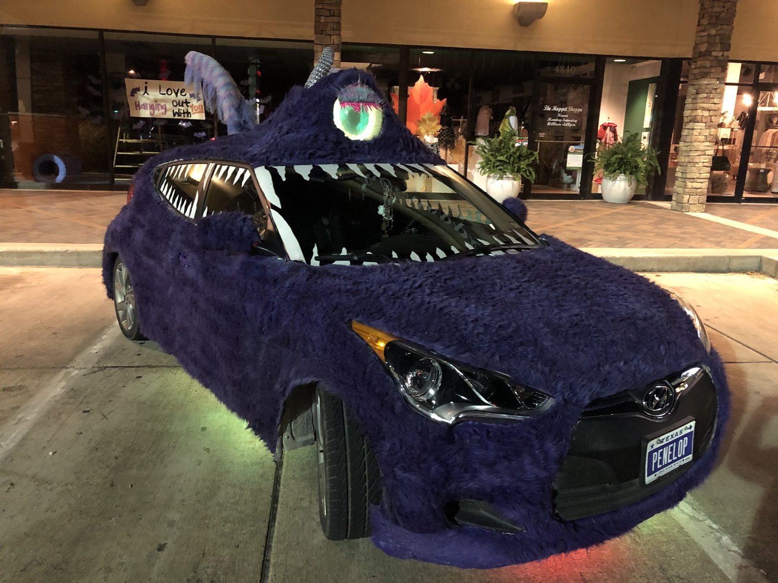 Hyundai Veloster "Penelope"