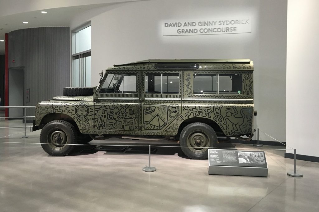 Land Rover Series III par Keith Haring