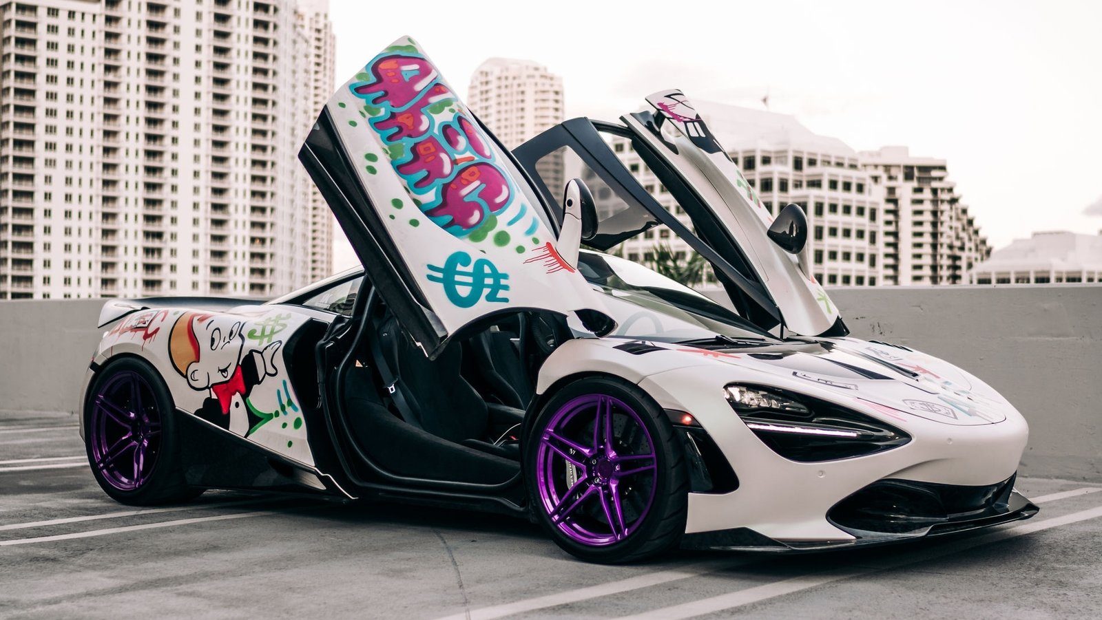 McLaren 720S par Alec Monopoly