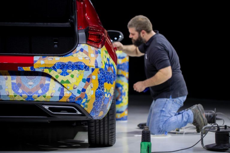 Seat Leon camouflage ou art car ?