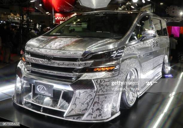 Toyota Vellfire par Takahiko Izawa